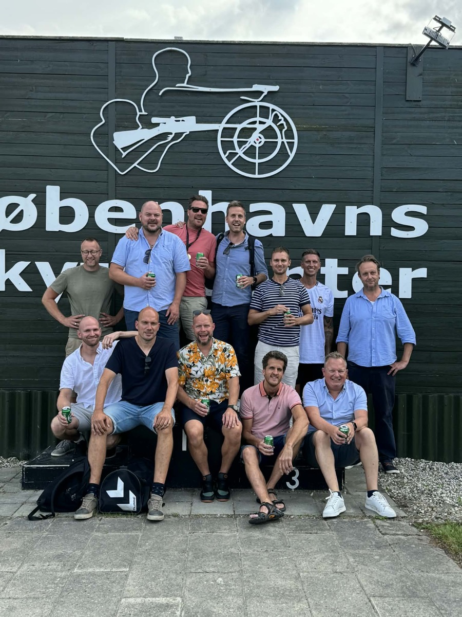 Holdgruppe ved skydebanen